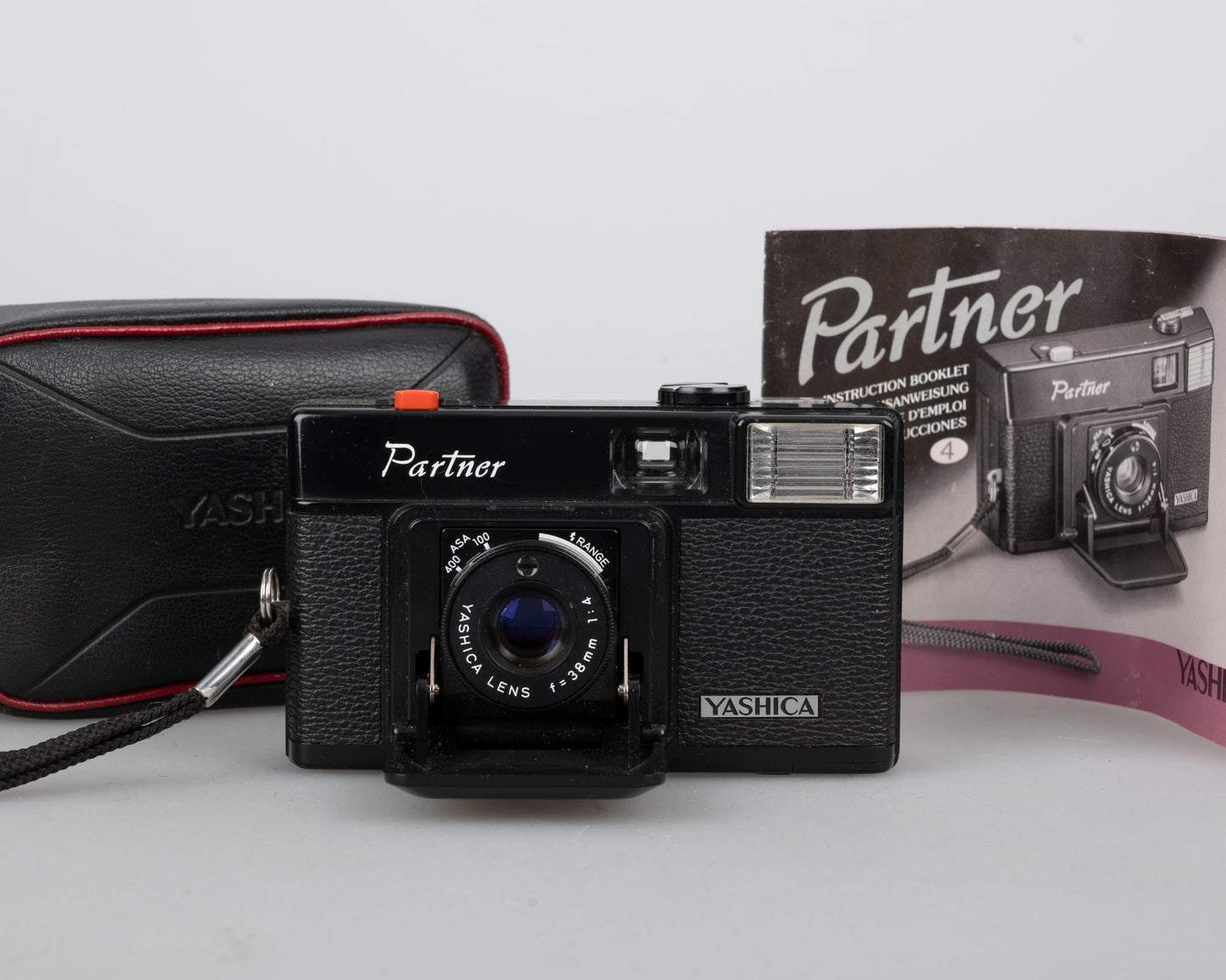 Appareil photo Yashica Partner 35mm avec étui + manuel
