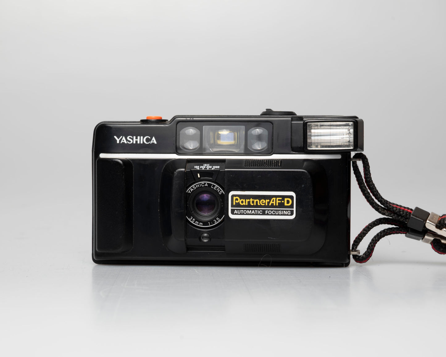 Yashica Partner AF-D 35mm film camera w/ case (5235485)