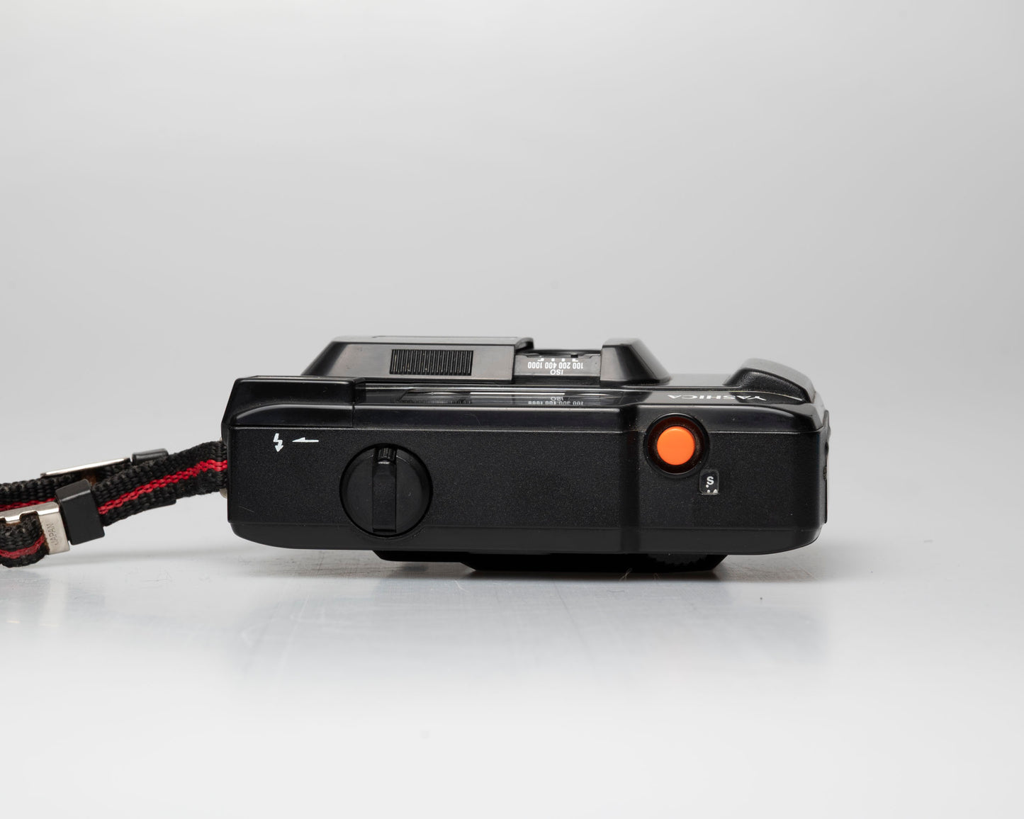Yashica Partner AF-D 35mm film camera w/ case (5235485)