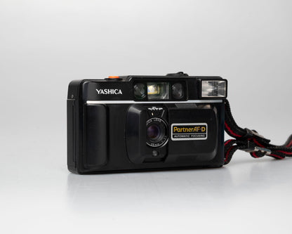 Yashica Partner AF-D 35mm film camera w/ case (5235485)