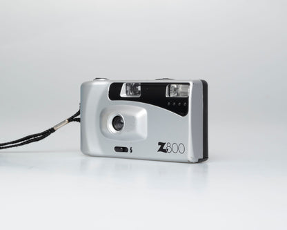 Z 800 Focus Free 35mm film camera