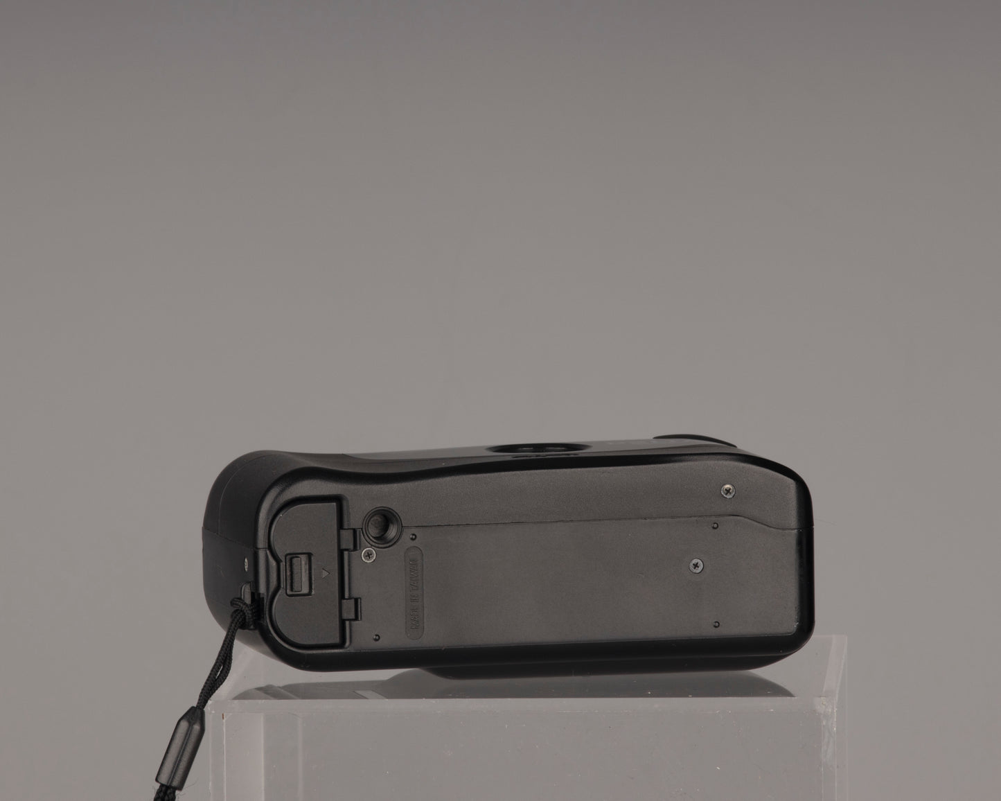 Appareil photo argentique Astral Delta Autofocus 35 mm avec étui