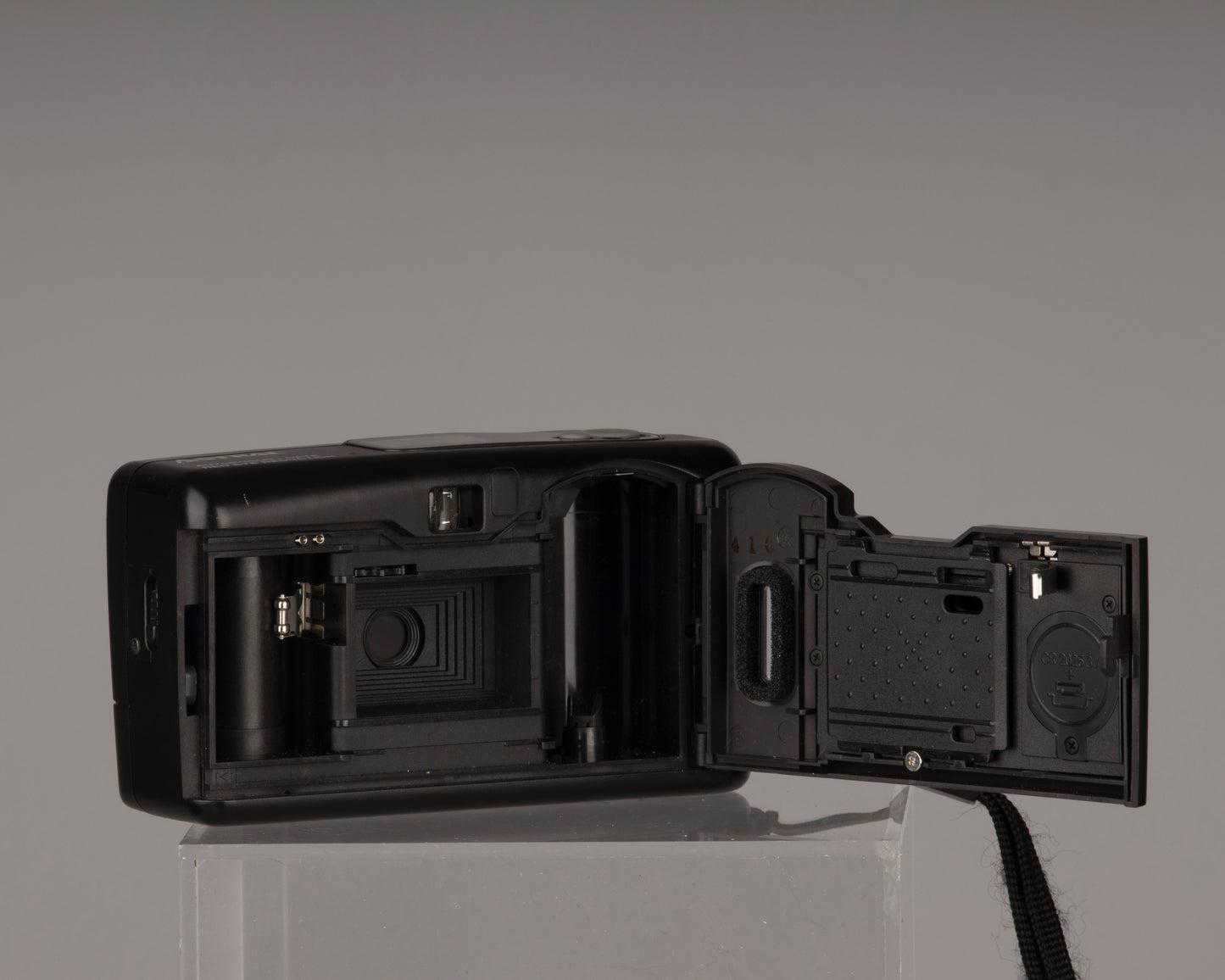 Appareil photo argentique Astral Delta Autofocus 35 mm avec étui
