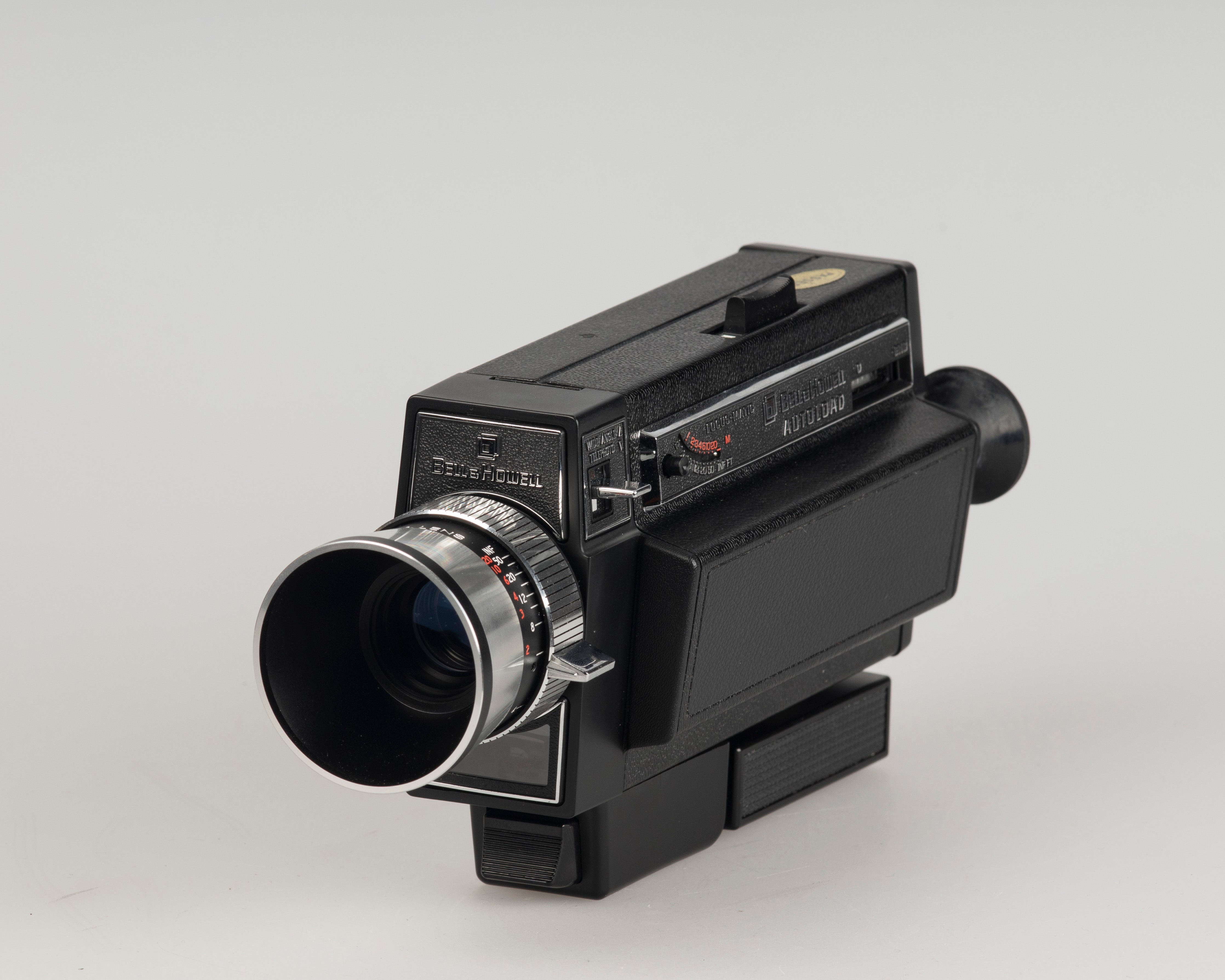 BELLANDHOWELL492_super8camera_
