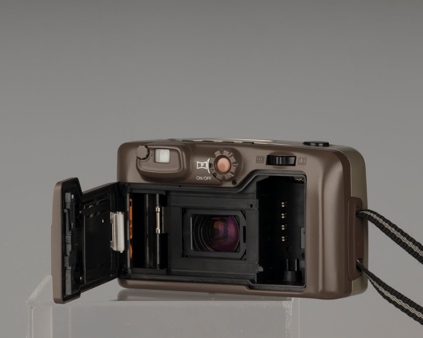 Appareil photo compact 35 mm Bell et Howell PZ3100