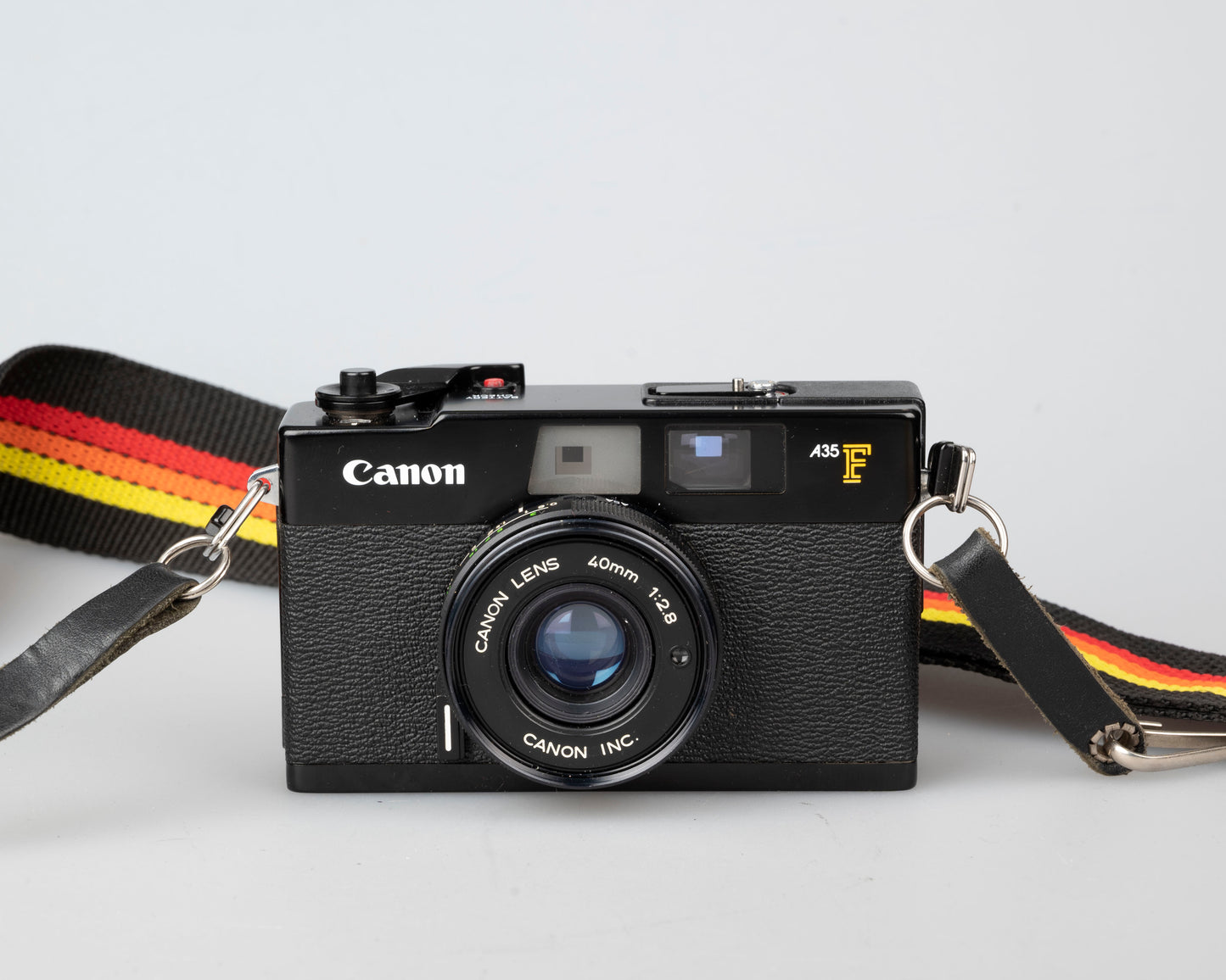 Appareil photo télémétrique Canon A35F 35 mm avec flash intégré avec étui (série 818578)