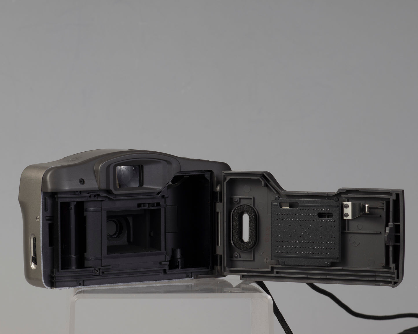 Canon Sure Shot BF avec étui (série 6263742)