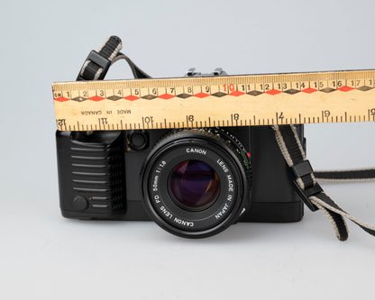 Canon T70 35 mm SLR avec objectif FD 50 mm f1.8 (série 1288075)