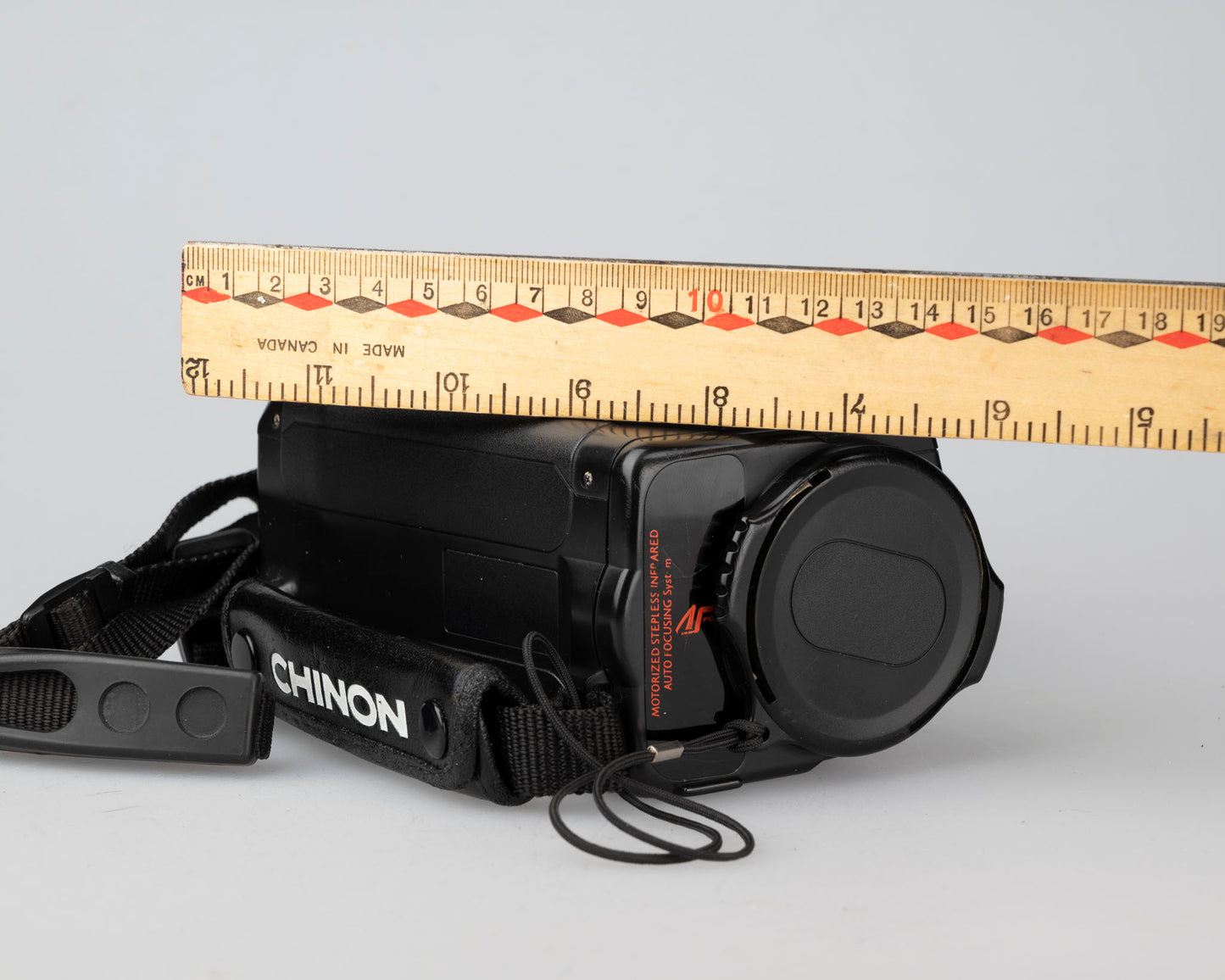 Chinon Genesis 'bridge' 35mm film SLR with 35-80mm lens (serial 1082134)