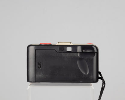 Deluxe 35mm Compact Focus Free camera