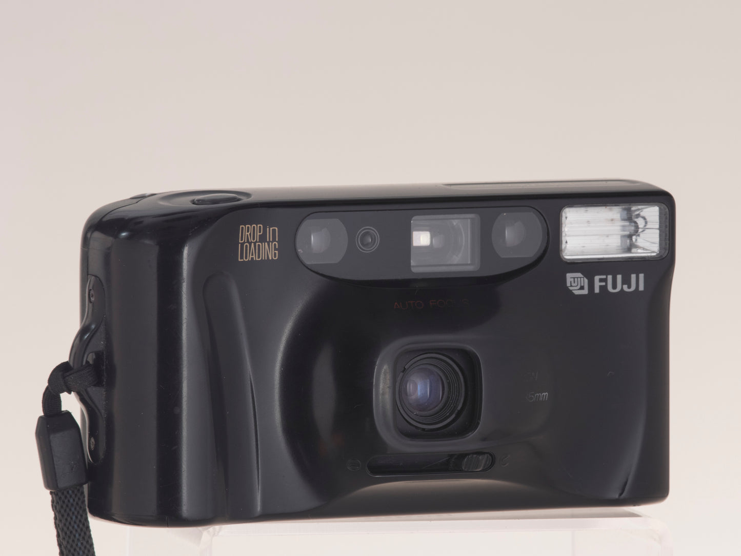 Fuji DL-80 (aka Discovery 80) 35mm point-and-shoot camera. Front view angle.