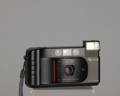 The Fuji DL-120 (aka Cardia Joy) is a 35mm film camera with a 35mm f3.8 lens and Fuji's easy 'drop in loading'