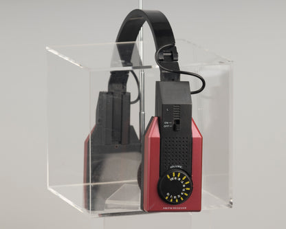 International vintage AM/FM headphone radio
