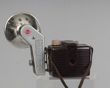 Kodak Brownie Holiday Flash avec support de flash et ampoule flash (utilise un film 127)