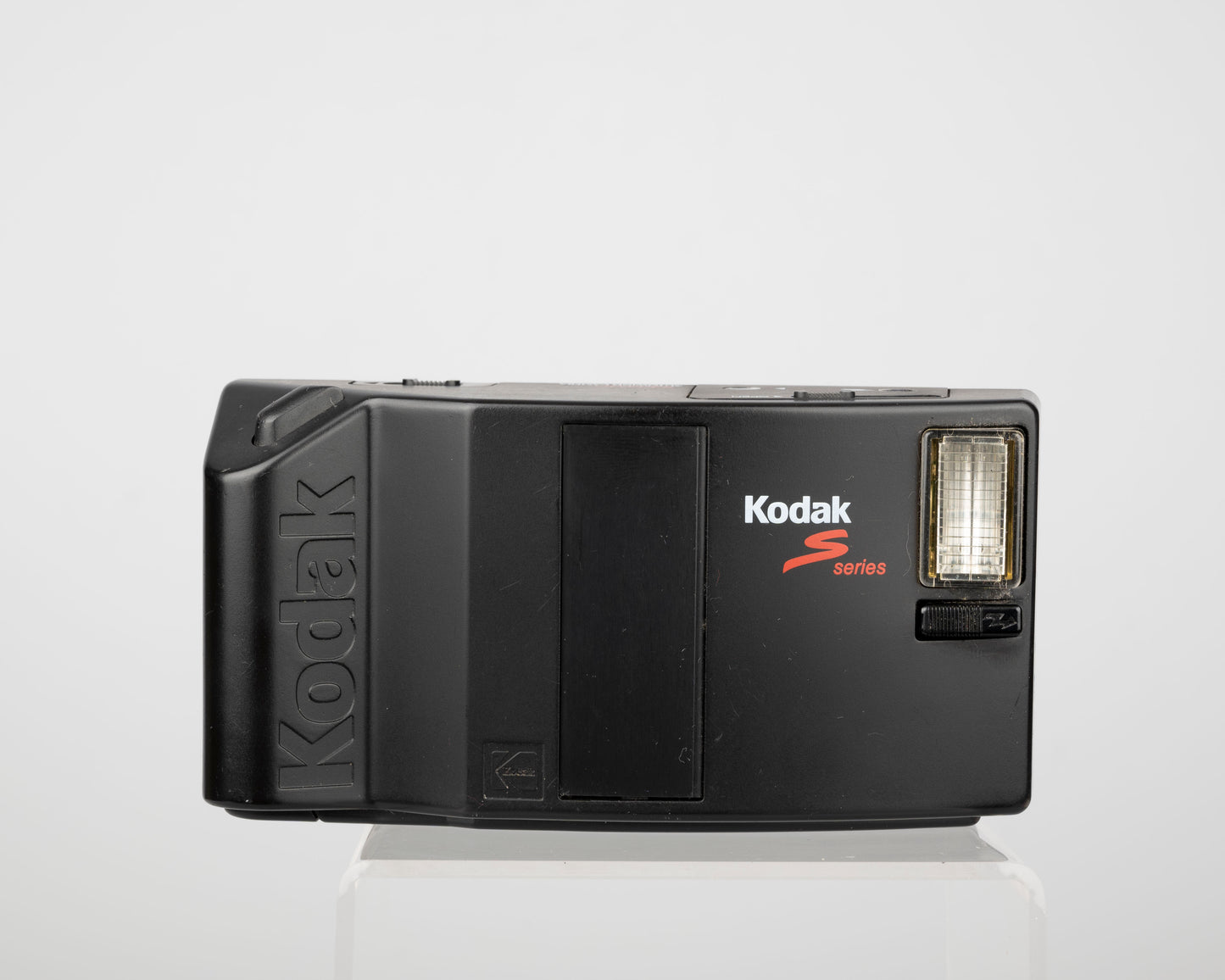 Kodak S-Series S300MD 35mm film camera (serial 0480050927)