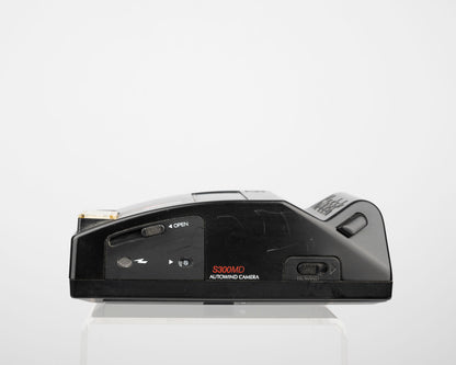 Kodak S-Series S300MD 35mm film camera (serial 048072565)