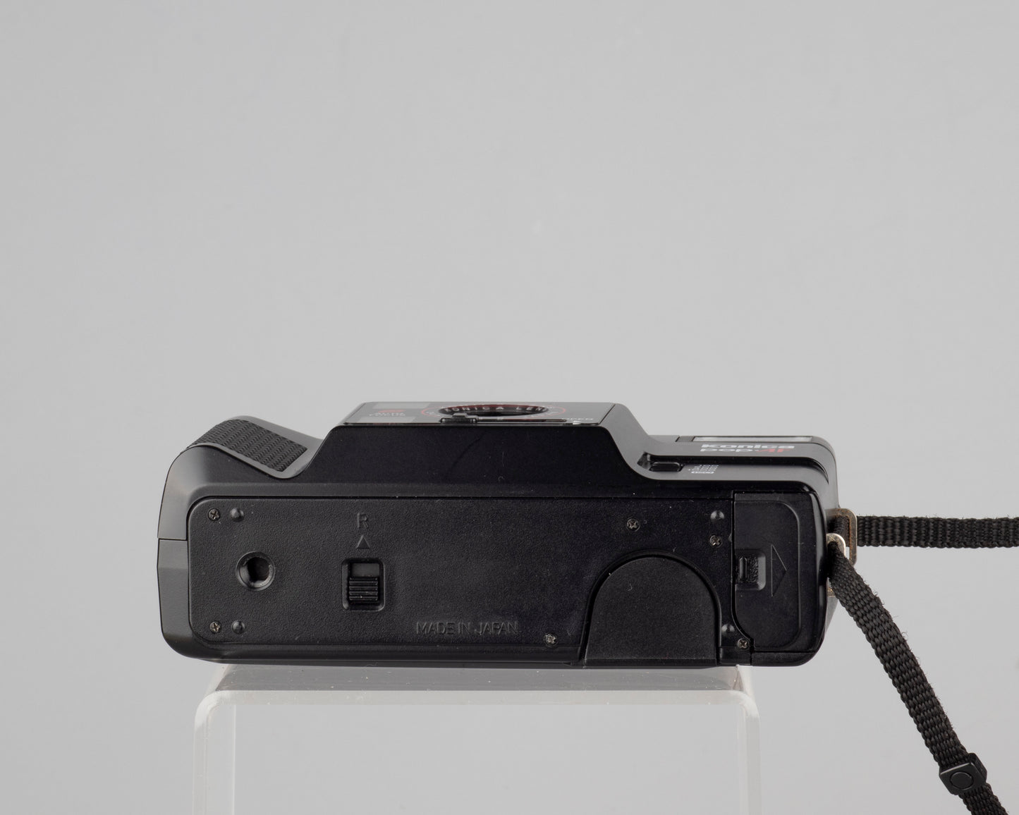 Konica Pop-AF 35mm point-and-shoot camera (serial 281585)