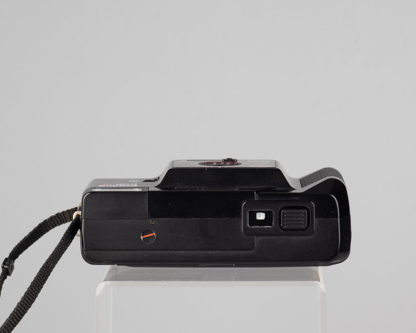 Konica Pop-AF 35mm point-and-shoot camera (serial 281585)