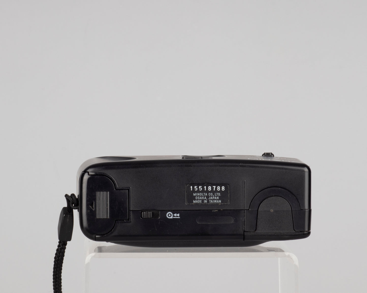Minolta AF101R Date 35mm point-and-shoot camera (serial 15518788)