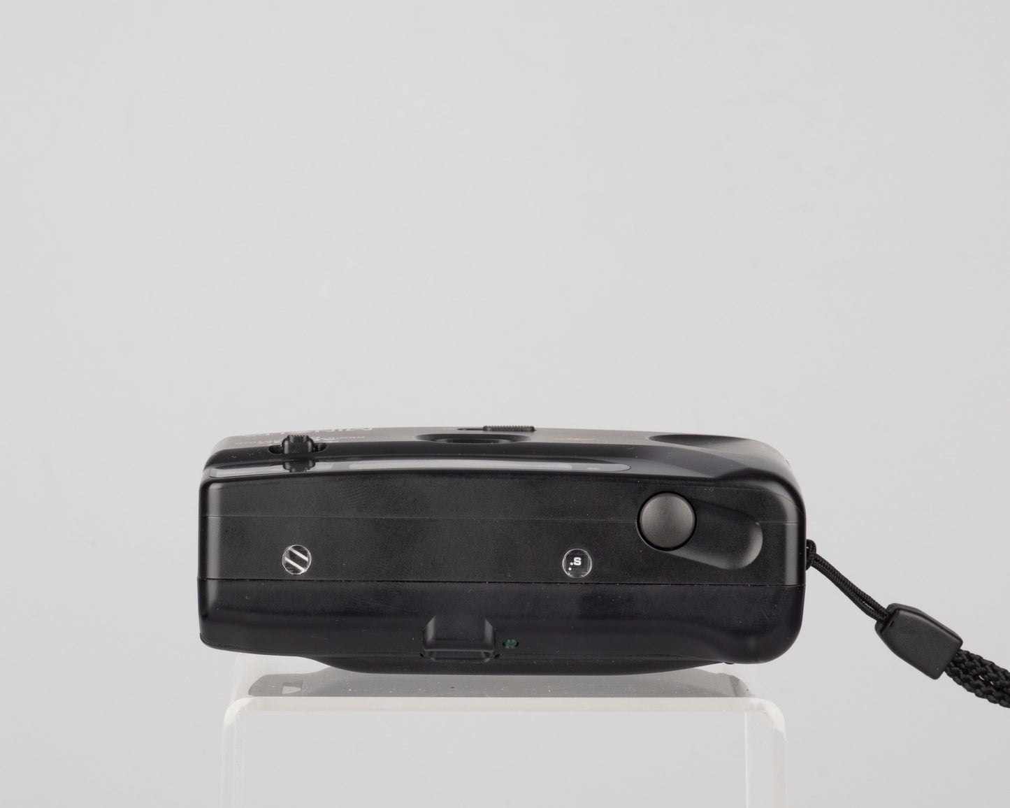 Minolta AF101R Date 35mm point-and-shoot camera w/case and manual (serial 33602826)