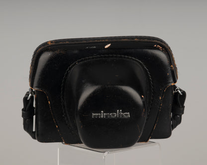 Minolta Hi-Matic 9 35mm rangefinder camera with original case