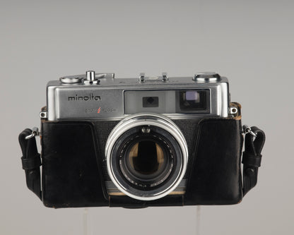 Minolta Hi-Matic 9 35mm rangefinder camera with original case