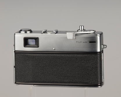 Minolta Hi-Matic 9 35mm rangefinder camera with original case