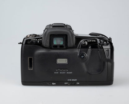 Minolta Maxxum 700si 35mm film SLR w/ Maxxum AF 35-70mm lens