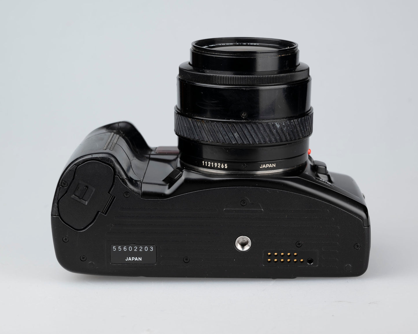 Minolta Maxxum 700si 35mm film SLR w/ Maxxum AF 35-70mm lens