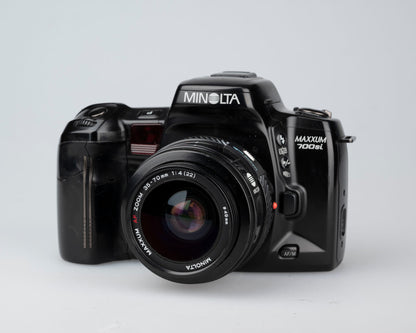 Minolta Maxxum 700si 35mm film SLR w/ Maxxum AF 35-70mm lens