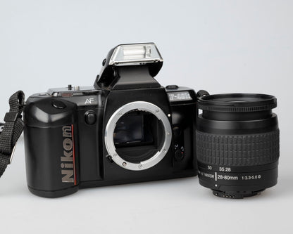 Reflex Nikon F-401S 35 mm avec objectif AF Nikkor 28-80 mm