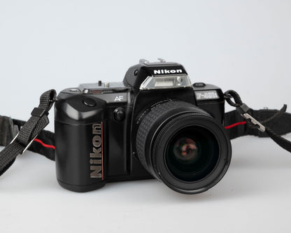 Reflex Nikon F-401S 35 mm avec objectif AF Nikkor 28-80 mm