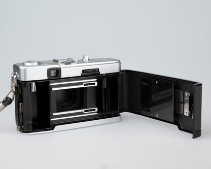 Olympus Trip 35 35mm camera (serial 1613265)