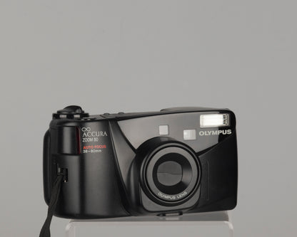 Olympus Infinity Accura Zoom 80 35mm camera with case and manual (serial 5410657)