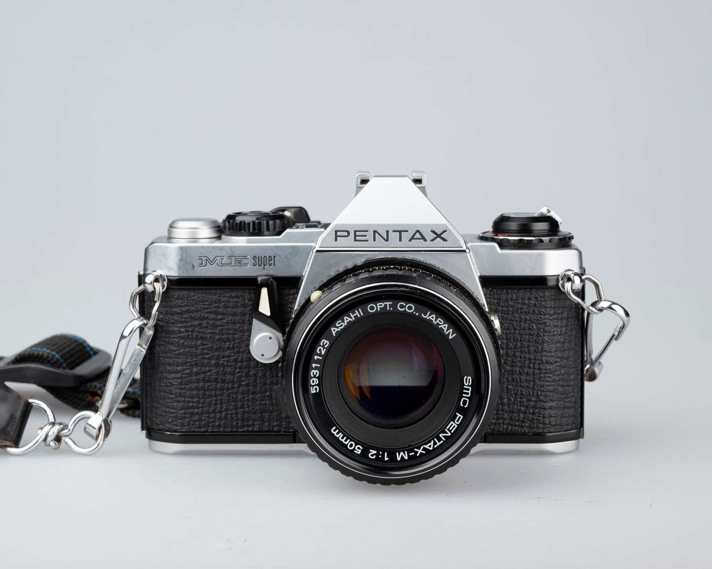 Pentax ME Super 35 mm SLR avec objectif SMC Pentax M 50 mm f2 avec manuel (série 3711601)