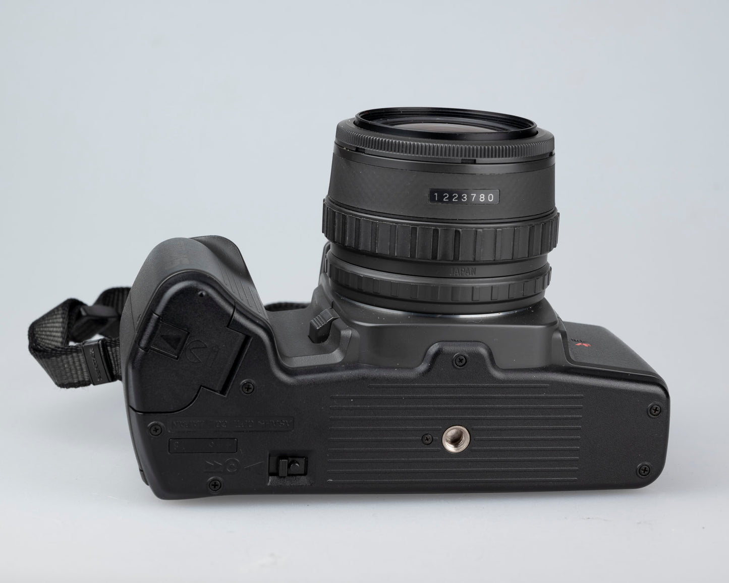 Pentax SF10 35mm SLR w/ SMC Pentax-F 35-70mmm 1:3.5-4.5 compact zoom lens