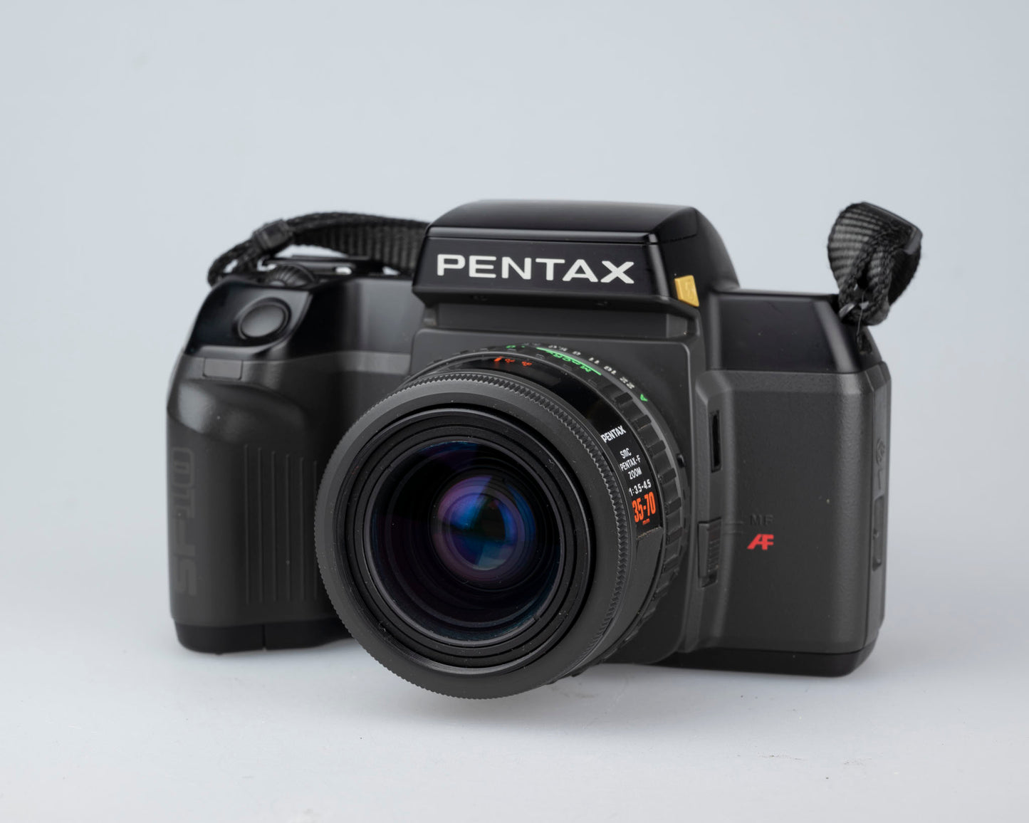 Pentax SF10 35mm SLR w/ SMC Pentax-F 35-70mmm 1:3.5-4.5 compact zoom lens