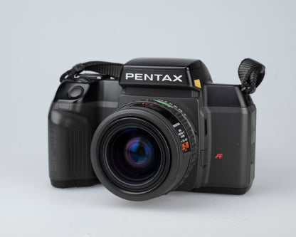 Pentax SF10 35mm SLR w/ SMC Pentax-F 35-70mmm 1:3.5-4.5 compact zoom lens