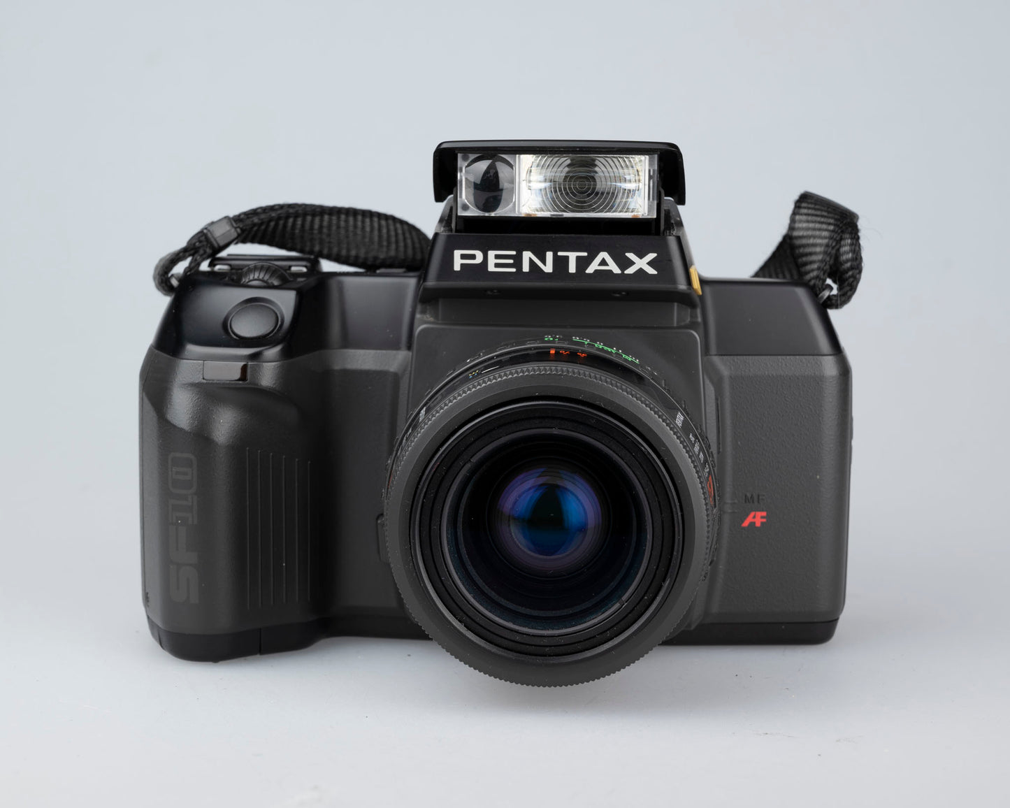 Pentax SF10 35mm SLR w/ SMC Pentax-F 35-70mmm 1:3.5-4.5 compact zoom lens