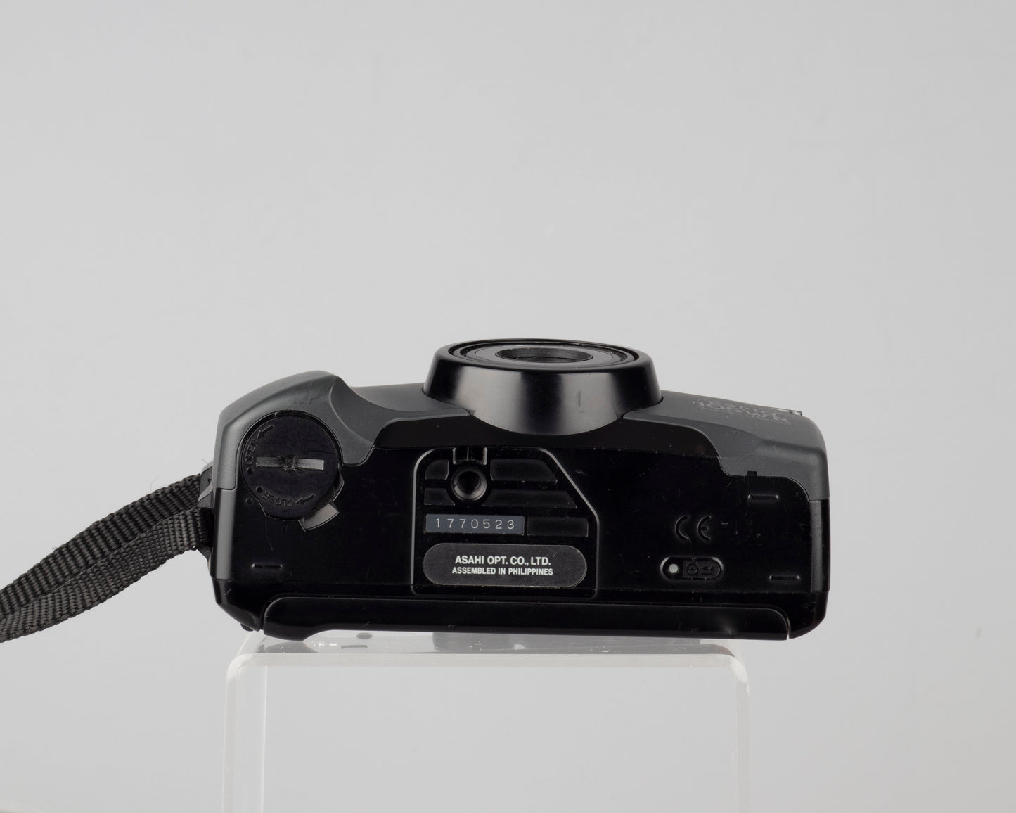 Pentax Espio 105WR 35mm camera w/ original box and manual (serial 1770523)