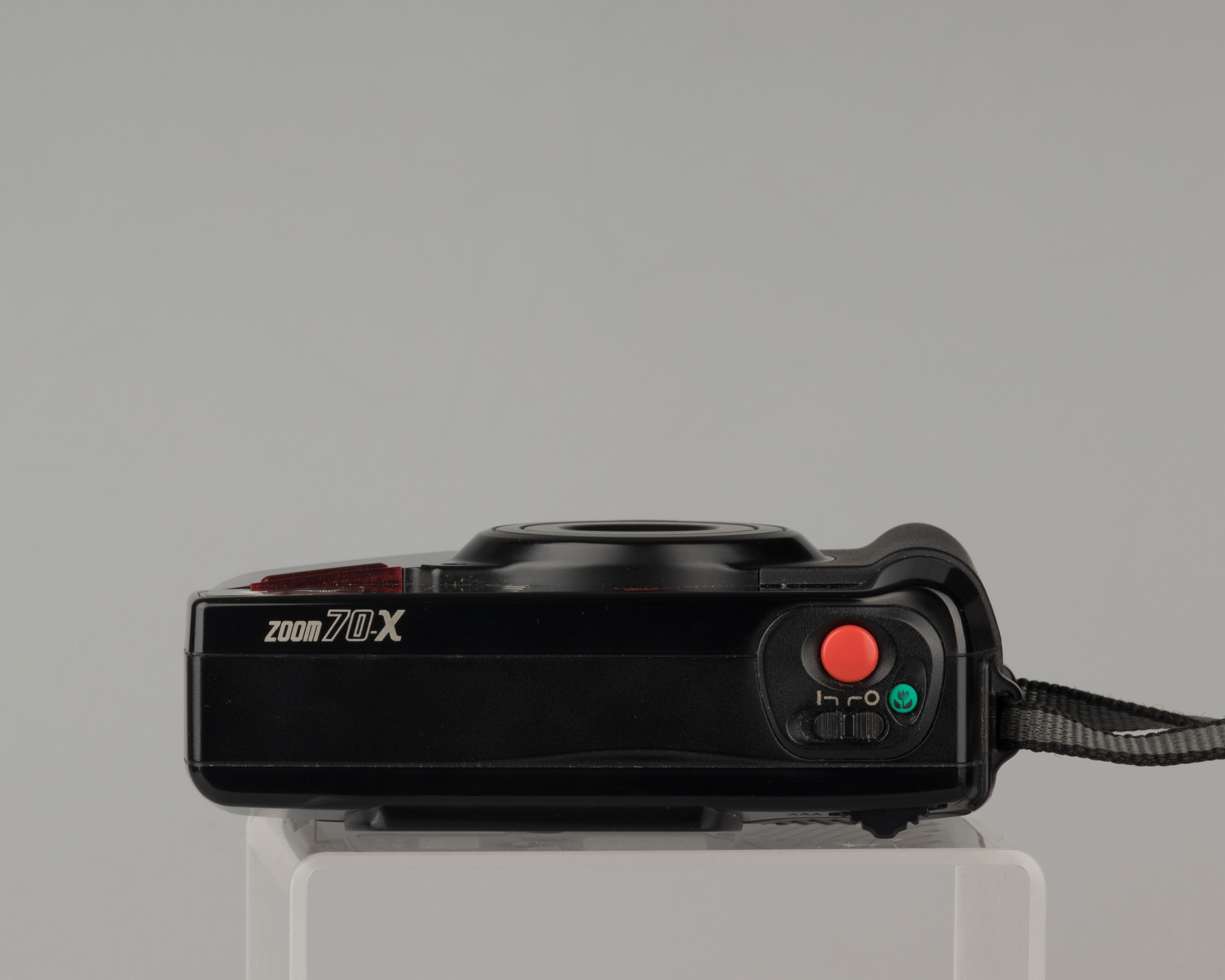 Pentax Zoom 70-X 35mm camera – New Wave Pool
