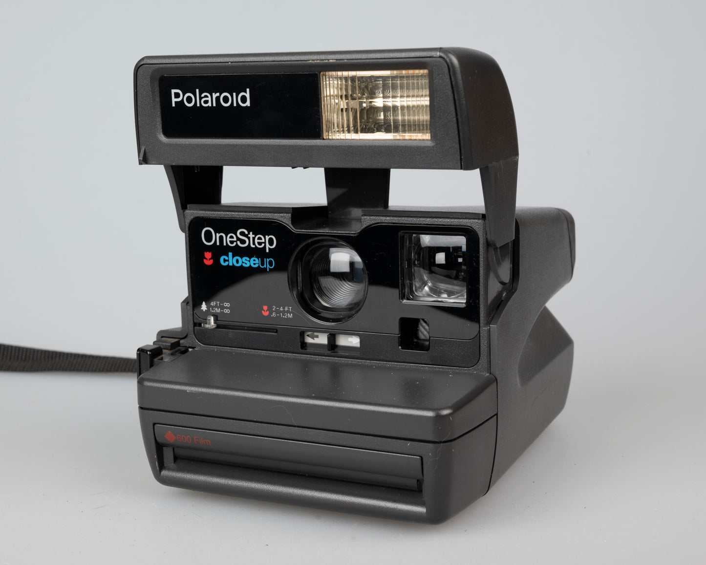 Polaroid OneStep Close-up 600 instant camera (serial F6M508VUVDDA)