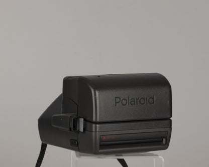 Polaroid OneStep Close-up 600 instant camera (serial L5R2WWTFVDDA)