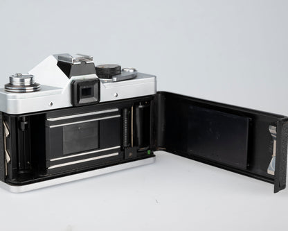 Appareil photo reflex Praktica L 35 mm avec objectif Helios-44M-6 58 mm f2