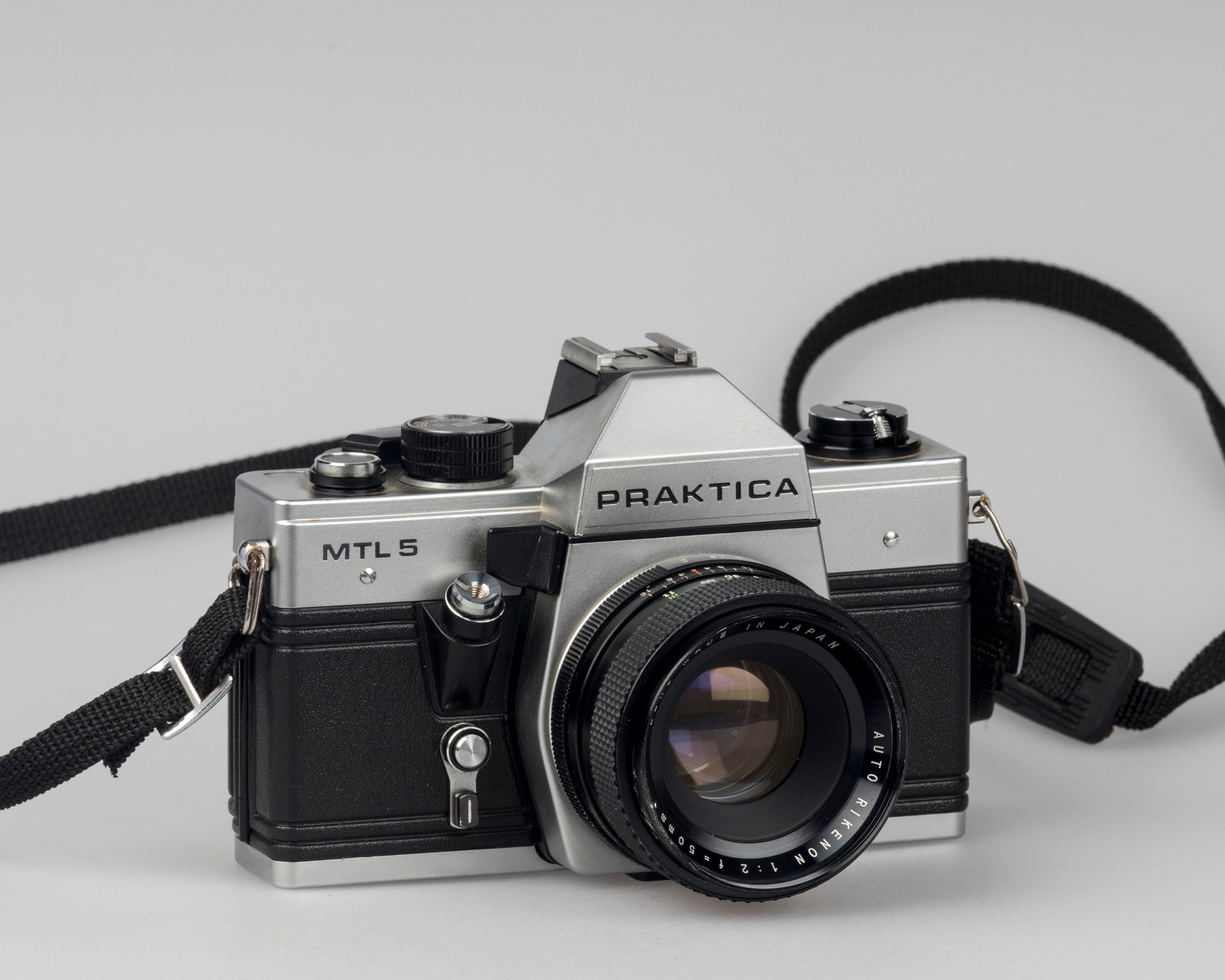 Praktica MTL 5 35mm film SLR camera with Rikenon 50mm f2 lens