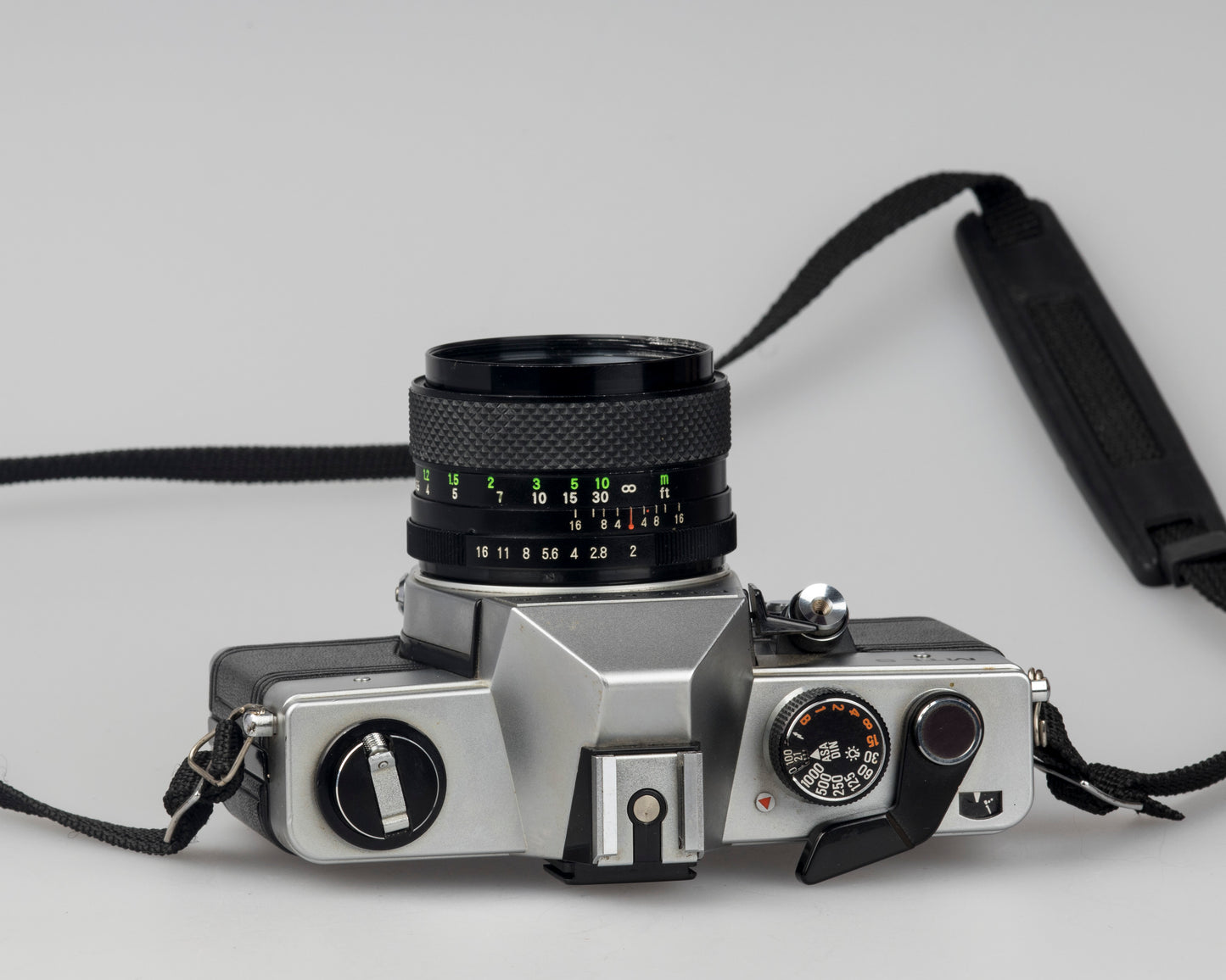 Praktica MTL 5 35mm film SLR camera with Rikenon 50mm f2 lens