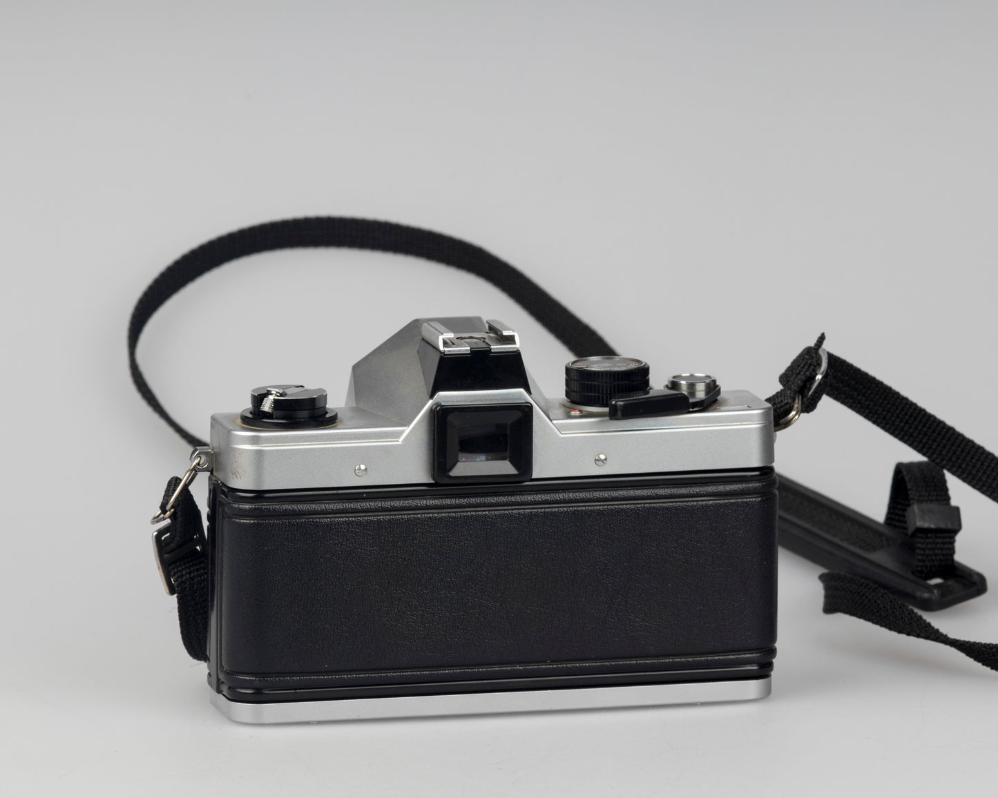 Praktica MTL 5 35mm film SLR camera with Rikenon 50mm f2 lens