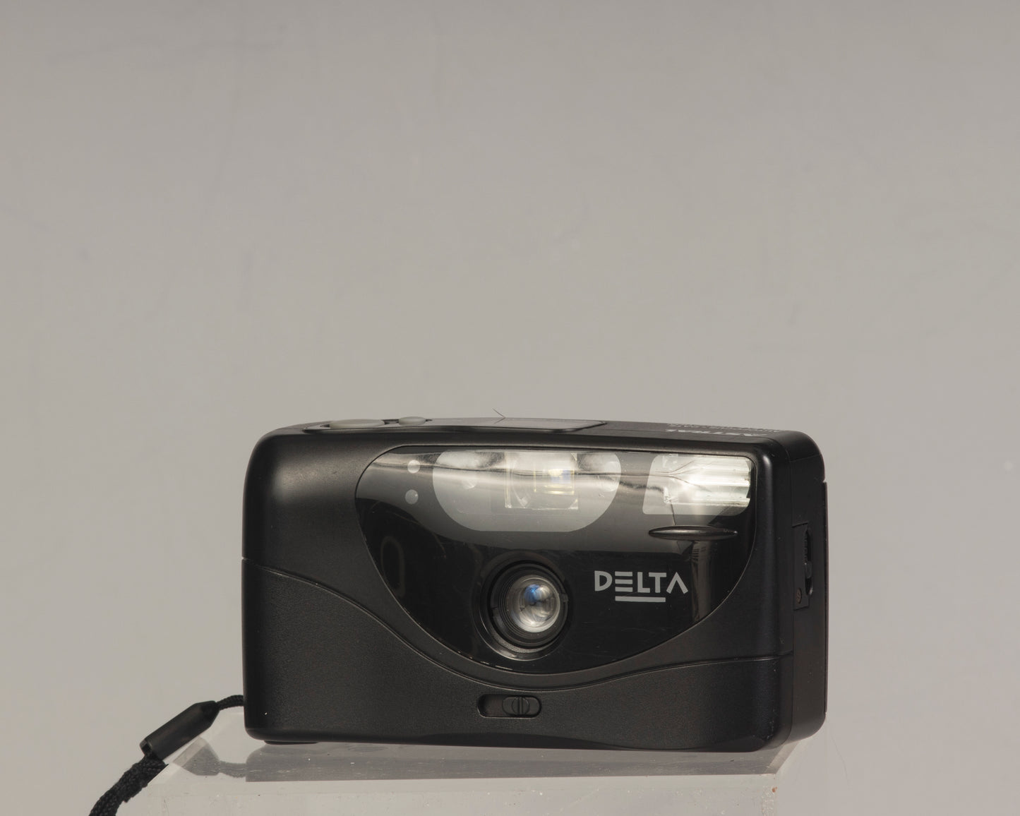 Appareil photo argentique Astral Delta Autofocus 35 mm (version quartz date)