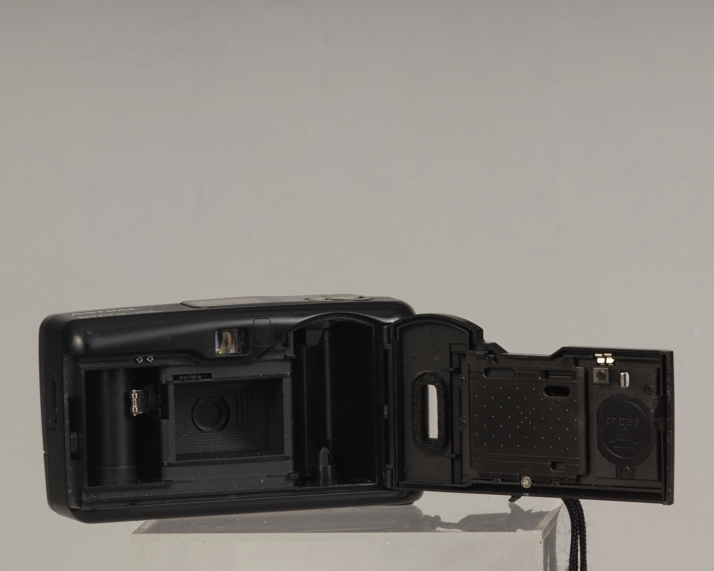 Appareil photo argentique Astral Delta Autofocus 35 mm (version quartz date)