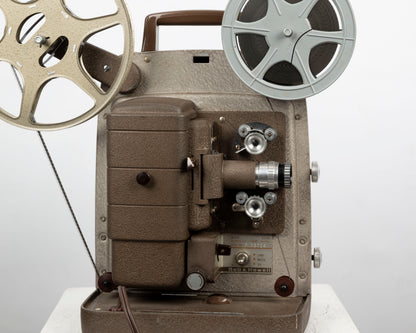 Projecteur de film Bell and Howell 253 RV Regular 8 (série F73714)